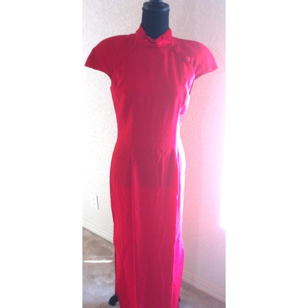 Y2K ROBERTA RED LONG DRESS W/PEEK A BOO BACK SIZE 9/10	BN245